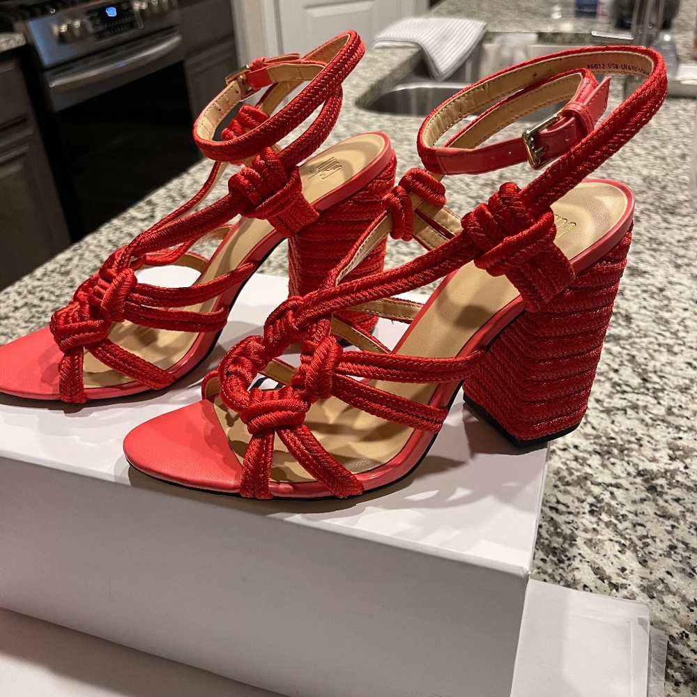 CAbi- Coral Tiptoe Sandal- Size 8